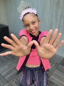 riley curry age biography height family net worth facts