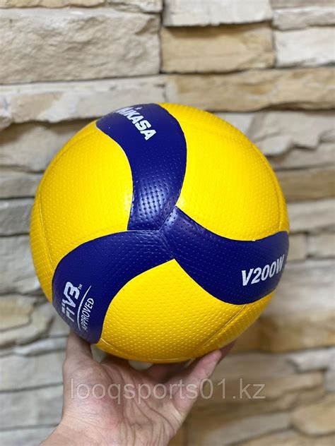 Волейбольный мяч Mikasa V200W: продажа, цена в Астане. Спортивные ...