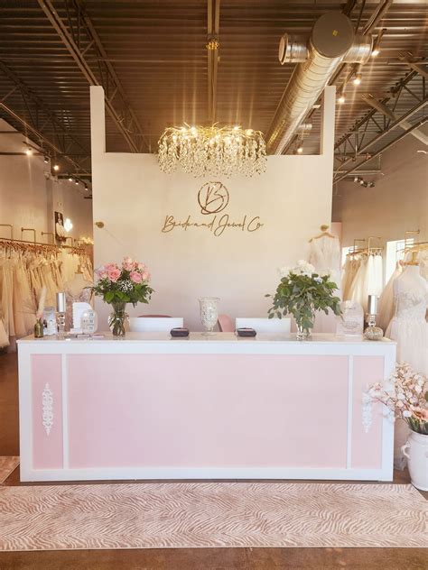 Hollywood's Bridal added a new photo. - Hollywood's Bridal