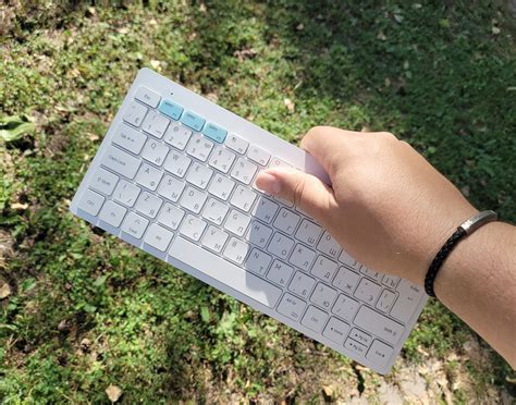 Клавиатура для смартфона, ТВ и не только — Samsung Smart Keyboard Trio ...