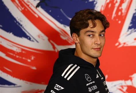 La lealtad de George Russell a Mercedes puesta a prueba en medio de la