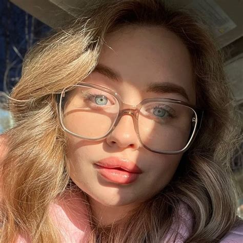 Екатерина Яхновец (@eto_prosto_katya) • Threads, Say more