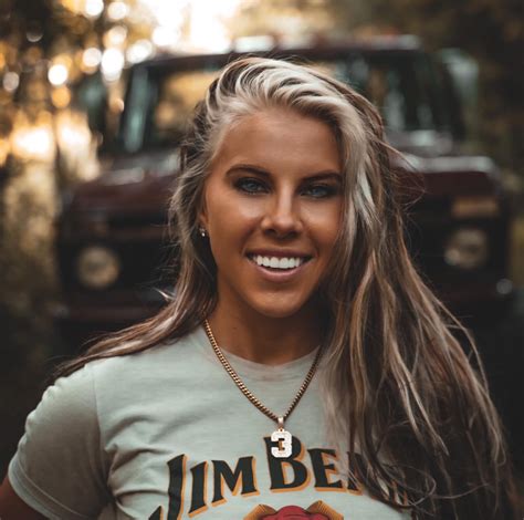 Unveiling Katie Noel's OnlyFans Journey - Powerful Email Solutions