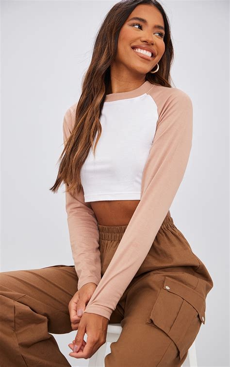 Beige Contrast Long Sleeve Cropped Top | Tops | PrettyLittleThing AUS