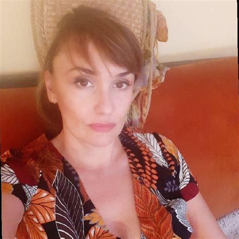 Milica Lazarevic - Administrative Assistant - Neomedica d.o.o., Niš ...