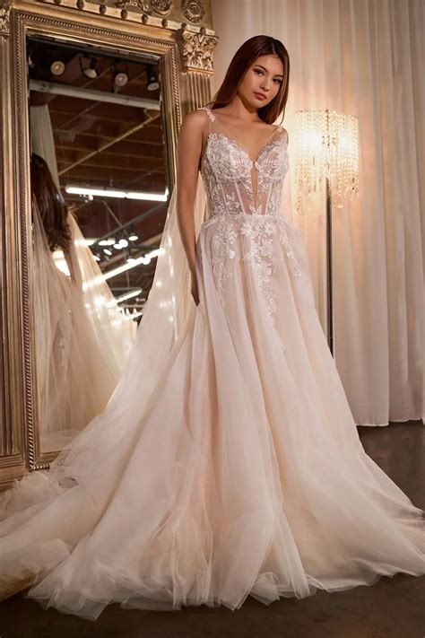layered tulle wedding dress   vianaweddingcom