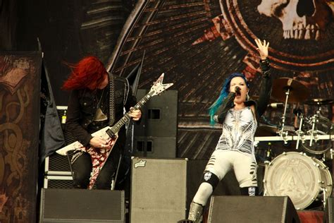 Arch Enemy – Arch Enemy (7/19) – Für jede Haarfarbe etwas dabei. – laut ...