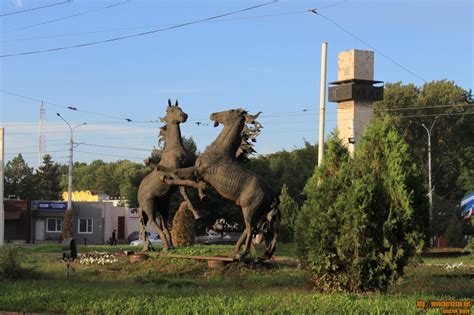 Памятник-кони на площади Юбилейной − фотографии Новочеркасска − ...