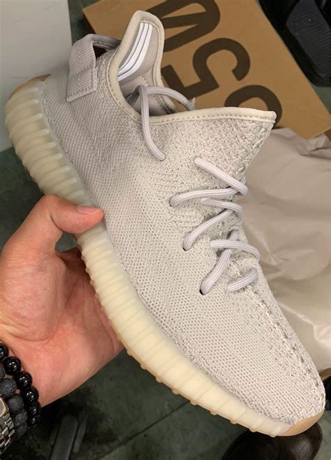 Snikstreet Yeezy 350 Sesame Fecha de la lanzamiento