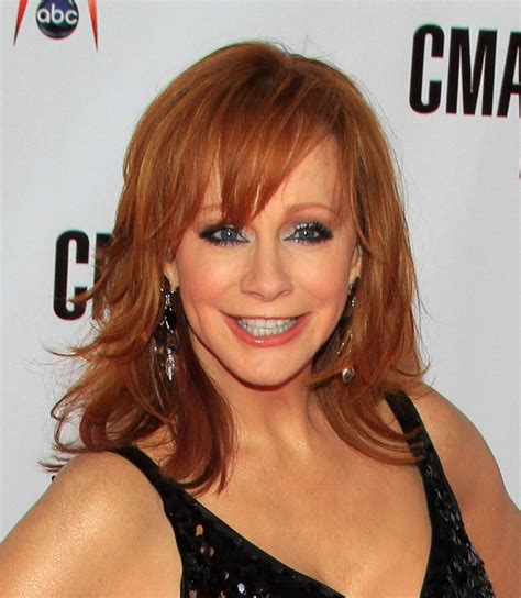 Auburn hairstyles are the top choice for women this autumn season 1