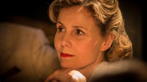 ‘Veep’ Star Sally Phillips: “British TV Is Still Sexist”