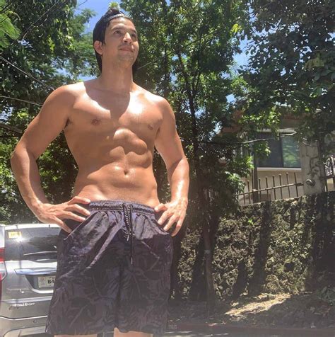 Markki Stroem: Going Further and Farther - Big Beez Buzz
