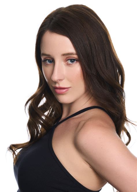 Ella Reese's Instagram, Twitter & Facebook on IDCrawl