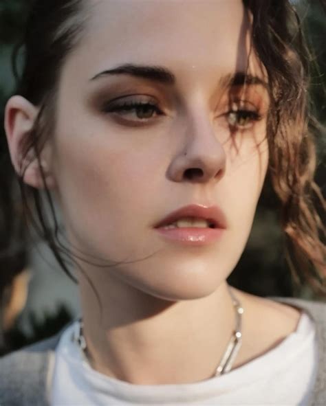 Kristen Stewart | by kristen stewart ♾️ @kristennstewartu | Instagram