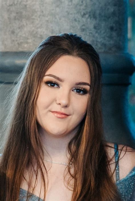 Danaya Bogdanova – Medium
