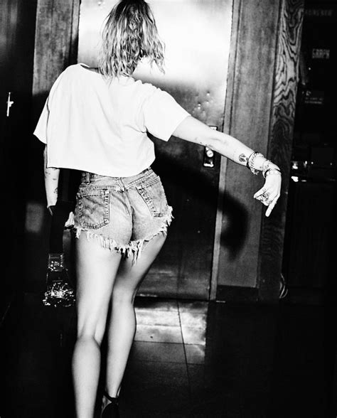 Miley Cyrus – Von Magazine May 2019 Issue (more pics) • CelebMafia