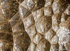 Mirrored muqarnas (decorative corbel) in the Hall of Diamonds (Talar-e ...