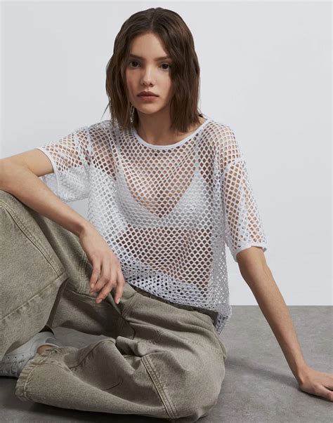 Белая сетчатая футболка oversize GKT023239-1 купить по цене от 199 ...