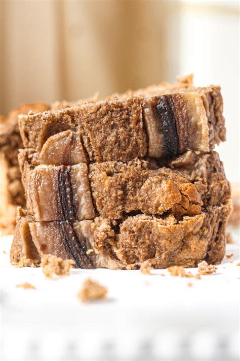 Low Calorie Banana Bread {88 Calories}