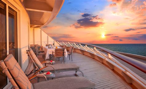 Mega yacht docks in Cape Town - Smile 90.4FM