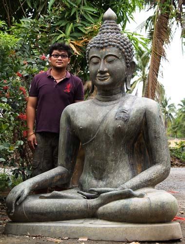 Thailand; Love for Making Buddha Statues