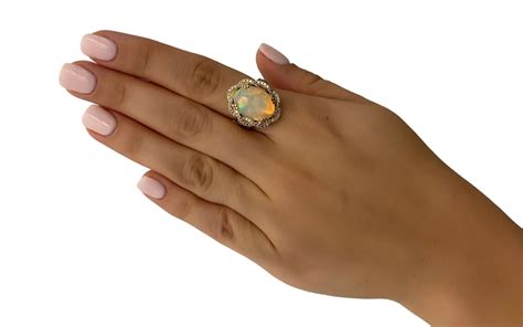 October's Mesmerizing Birthstone, Opal - IGI