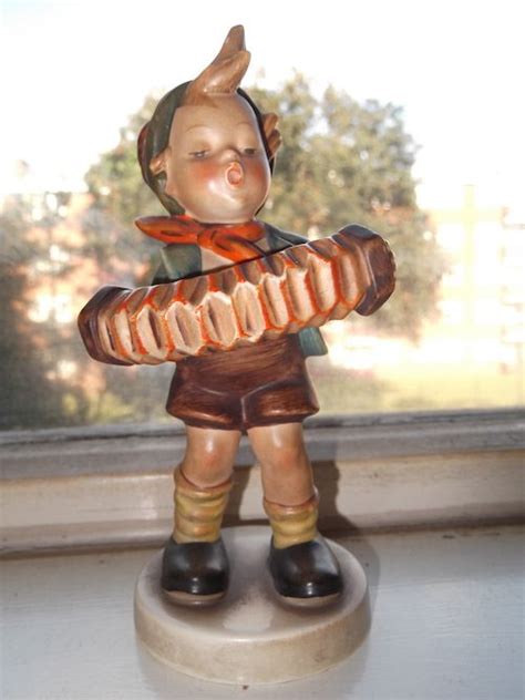 Hummel Figurines (Price List and Value Guide) | Hummel figurines ...
