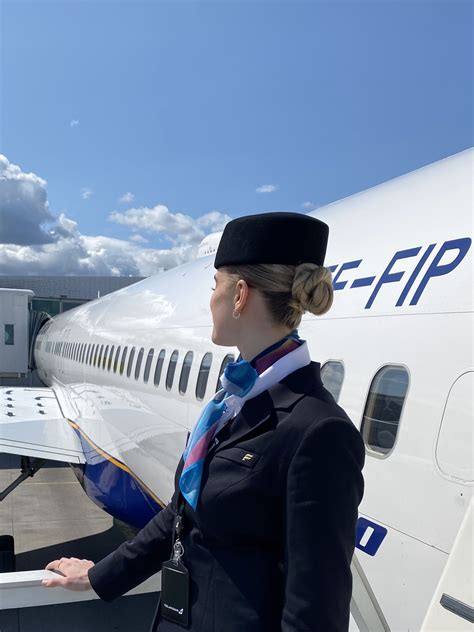 Flight attendant | Auxiliar de vuelo, Azafata de vuelo, Fotos de