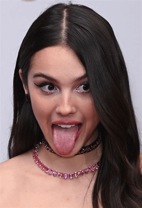 Simple yet beautiful : r/OliviaRodrigoNSFW