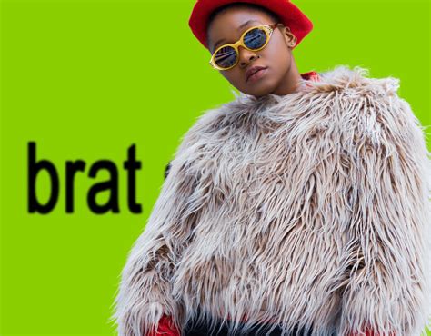 Brat Summer, Mob Wife, & Co.: Influencerinnen liebten diese Modetrends 2024