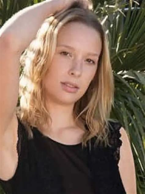 Agatha (Model) Age, Height, Wiki, Biography, Weight, Boyfriend, Photos ...