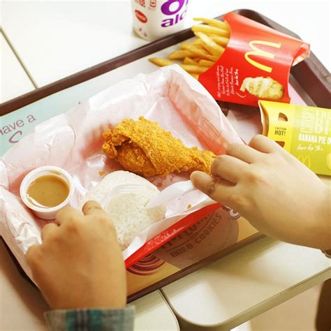 mcdo philippines  twitter gravy na ba yung gutom mo chicken mcdo