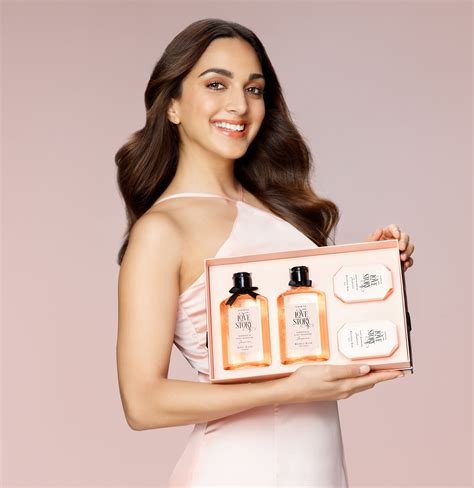 sunayana fozdar (2302×3000) : r/UltraHighResBollywood