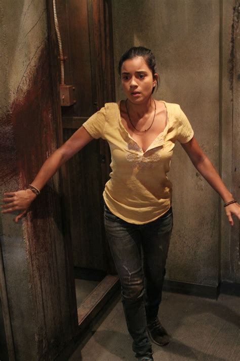 Photo de Paulina Gaitán - The River : Photo Paulina Gaitán - Photo 23 sur 55 - AlloCiné