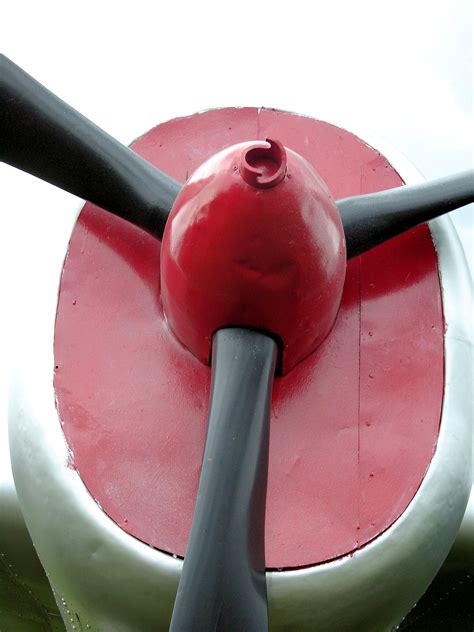 Tupolev SB-2M100 Katyushka Walk Around Page 1
