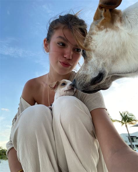 VALENTINE GILABERT (@vale.gilabert) • Instagram photos and videos