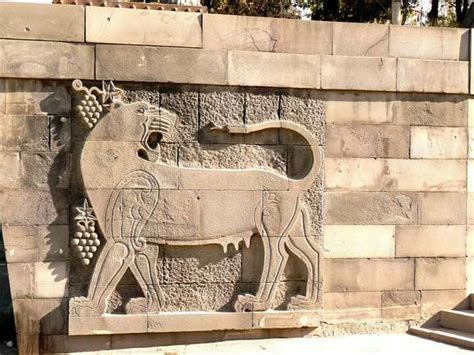 Арин-берд, Армения. | Lion sculpture, Sculpture, Art
