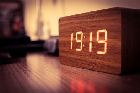 O Que Significa 19 19 - O que 19:19 significa? Esta é a mensagem que o relógio quer passar para ...