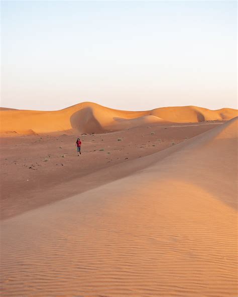 DESERT CAMPING IN OMAN: A LOCAL EXPAT'S GUIDE - Faraway Dispatches