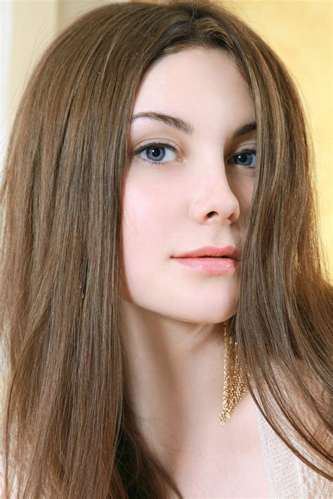 Marta E : r/LadiesofMetArt