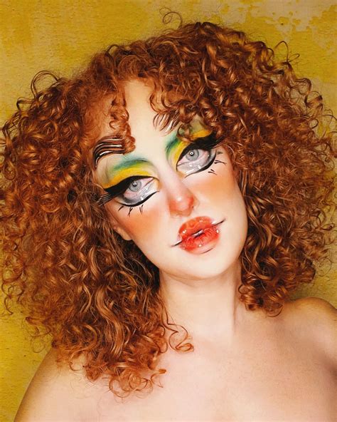 Chloe Fox (@chloe_the_fox) • Instagram photos and videos