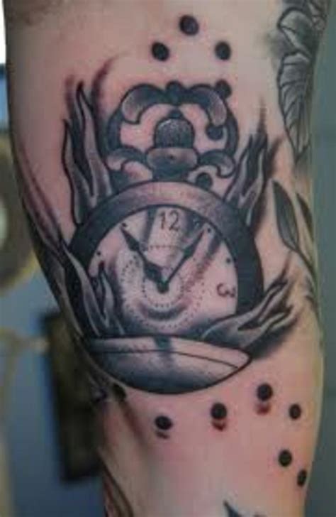 Clock Tattoos: Meanings, Pictures, Designs, and Ideas | TatRing