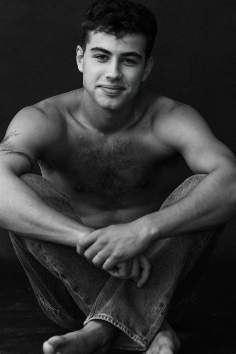 Liam Avni - Yuli Group