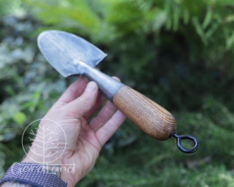 handcrafted  handle garden shovel gardening planting gift