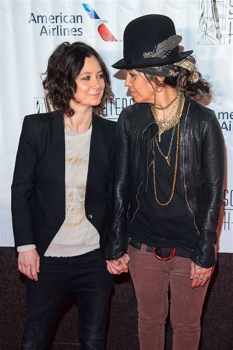 Sarah Gilbert Children - Sara gilbert is an american actress, director
