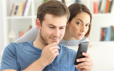 signs   boyfriend  gay    deal