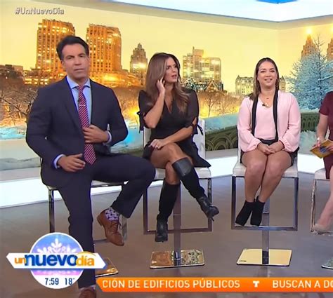 THE APPRECIATION OF BOOTED NEWS WOMEN BLOG : rashel diaz