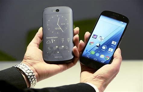 «Раскачать рынок не удалось». Почему YotaPhone не оправдал надежд?
