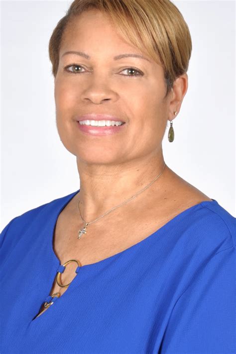 Yolanda Owens Coldwell Banker Real Estate | Tampa FL