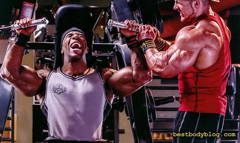 Как Накачать Верх Груди | 5 Профессиональных Фишек | bestbodyblog.com